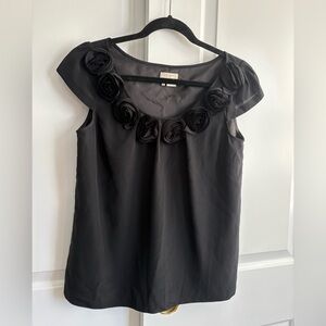 Kate Spade 100% Silk Black Cap Sleeve Blouse w Rosette Detail Small
